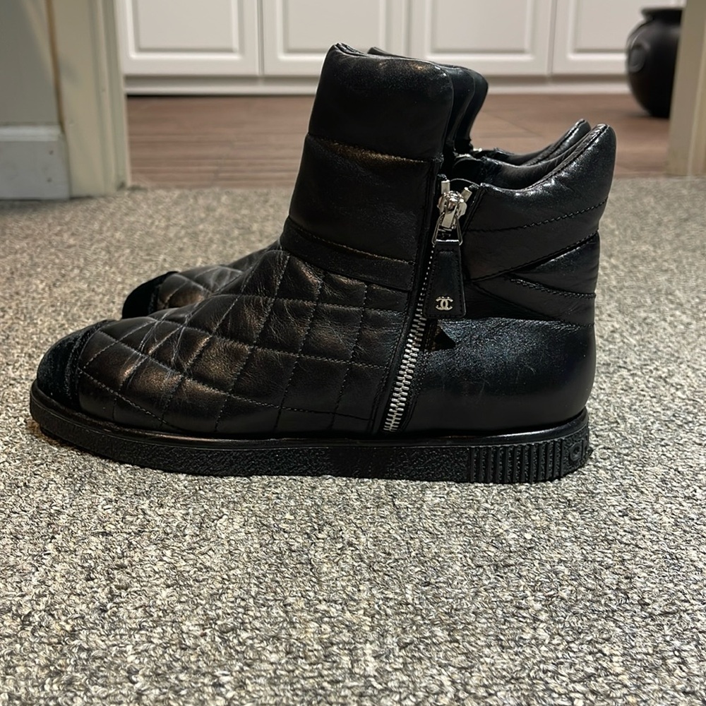 Chanel Quilted low moto boots zip sides 37
